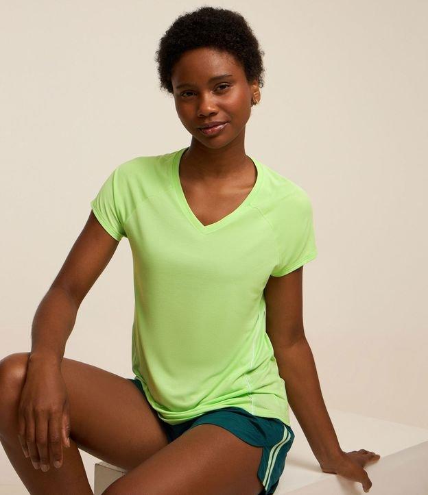 Camiseta Esportiva em Microfibra com Microfuros - 2