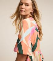 Blusa em Viscolinho com Manga Bufante e Folhagens Estampadas - 3