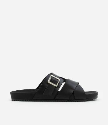 Sandália Slide City em PU com Tiras Cruzadas e Fivela