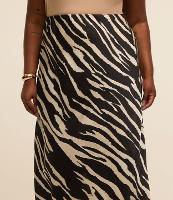 Saia Longa Acetinada Animal Print Curve & Plus Size - 2