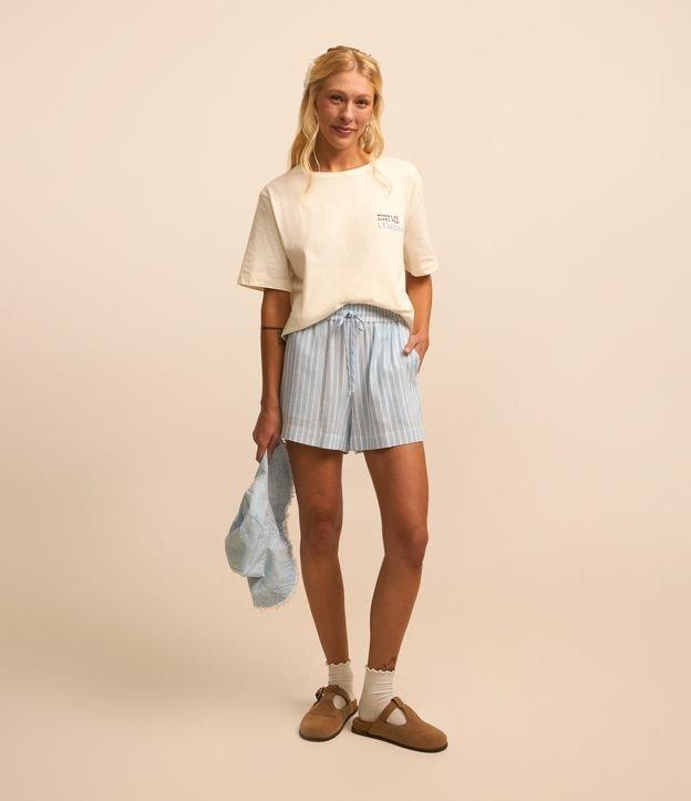 Short Curto em Viscose e Linho com Amarração e Listras - 1
