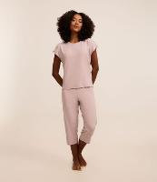 Pijama Calça Capri e Detalhes em Renda na Manga - 2