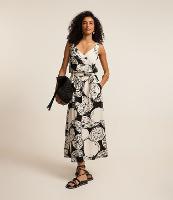 Saia Midi Evasê em Viscolinho com Faixa para Amarração - 3