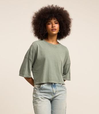 Camiseta Boxy Cropped em Algodão com Manga 3/4 e Efeito Lavado