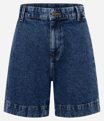 Bermuda Jeans com Botão Diferenciado e Bolso