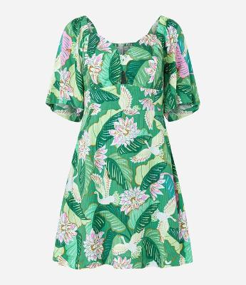 Vestido Curto em Viscose com Manga Evasê e Estampa Garças