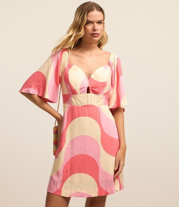 Vestido Curto Evasê em Viscose com e Recorte Vazado - 2