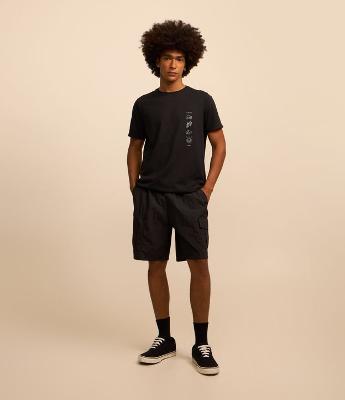 Bermuda em Tecnologia Dry com Cós Elástico e Bolsos Laterais