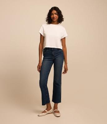 Calça Flare Cropped Jeans e Barra com Corte a Fio