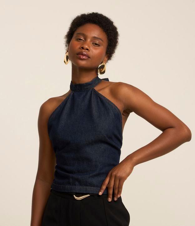 Blusa em Jeans com Gola Alta e Amarração no Pescoço - 2