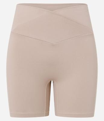 Bermuda Esportiva em Poliamida com Cós Transpassado