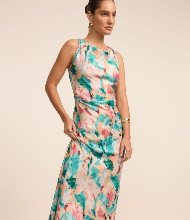 Vestido Evasê Acetinado com Flores Estampadas - 1