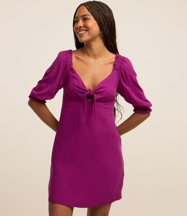 Vestido Curto em Viscose com Amarração e Manga Bufante - 2