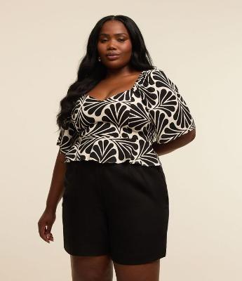 Blusa Viscolinho Estampa Abstrata Curve & Plus Size