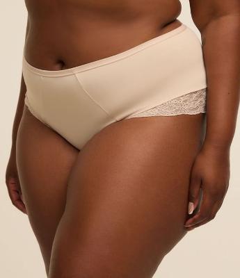 Calcinha Hot Pant em Microfibra com Renda Curve & Plus Size