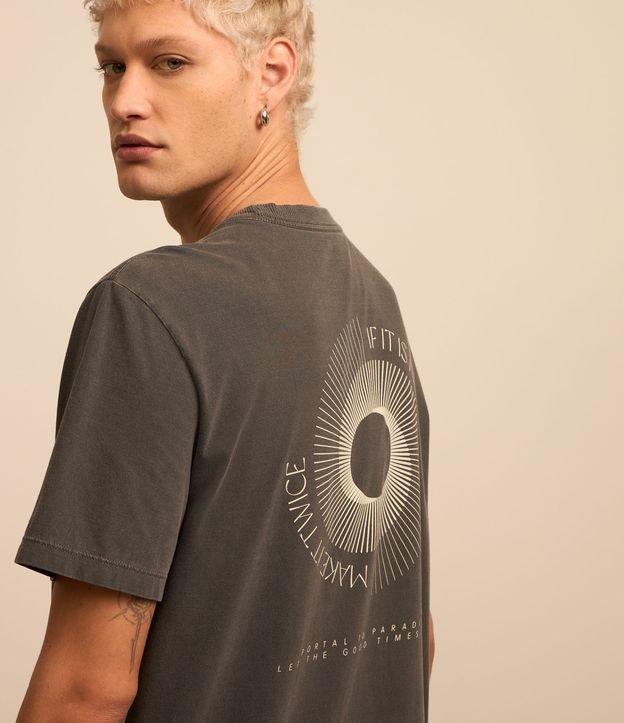 Camiseta Comfort em Algodão Estonado com Estampa Lettering - 1