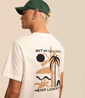 Camiseta Comfort em Malhão com Estampa de Coqueiros - 1