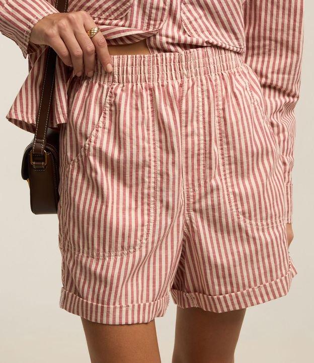 Bermuda Runner em Sarja com Listra e Cós Elástico - 1