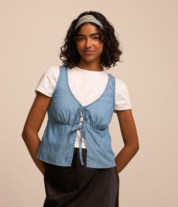 Blusa em Jeans com Recorte e Lacinhos - 1