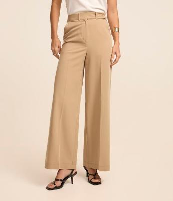 Calça Pantalona Alfaiatada com Passantes e Frisos