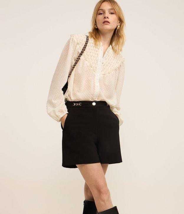 Short Alfaiatado Cintura Alta com Corrente na Cintura - 3