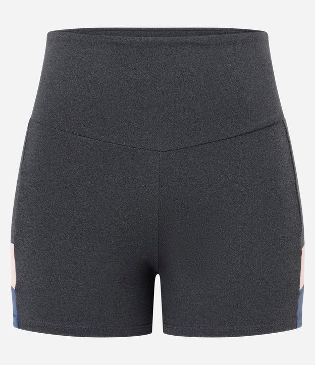 Bermuda Esportiva em Microfibra com Detalhe em Recortes e Cós Largo - 1