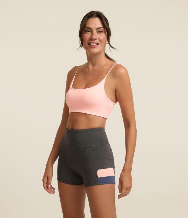 Bermuda Esportiva em Microfibra com Detalhe em Recortes e Cós Largo - 2