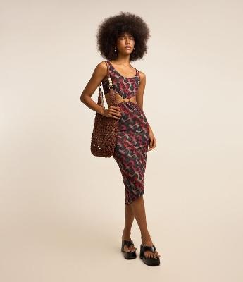 Vestido Curto em Tule com Recorte e Estampa Abstrata