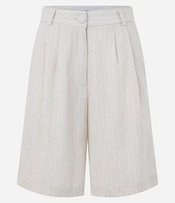 Short Alfaiatado em Viscolinho com Pregas e Listras