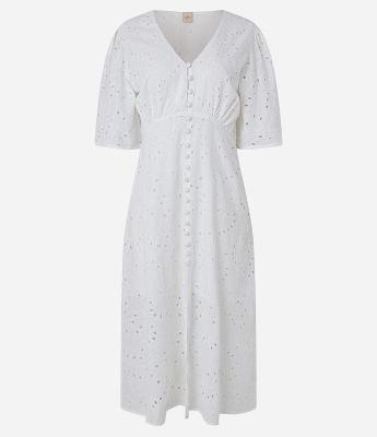 Vestido Evasê Midi em Laise com Abotoamento