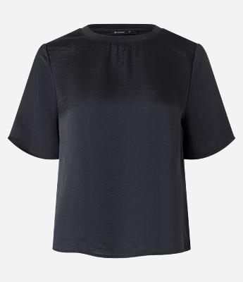 Blusa Acetinada com Gola em Ribana