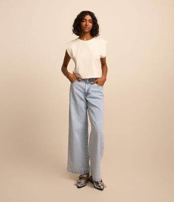 Calça Wide Leg Jeans Marmorizado e Fendinha Lateral