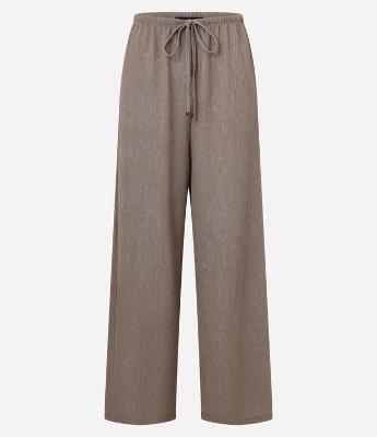 Calça Wide Leg com Textura e Elástico na Cintura