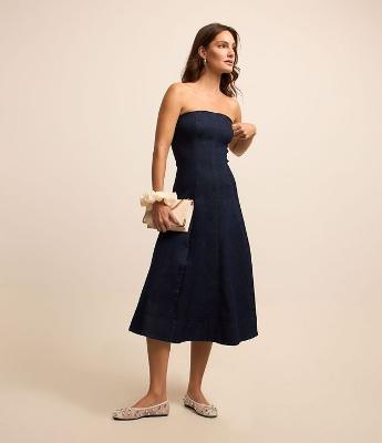 Vestido Evasê New Midi em Jeans Tomara Que Caia