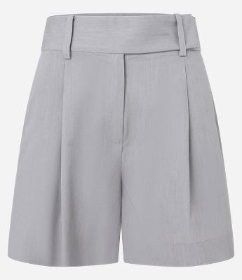 Bermuda Alfaiataria Liso com Pregas Frontais