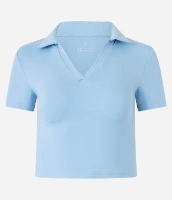 Camiseta Pólo Cropped Esportiva em Poliamida com Decote V