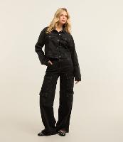 Calça Wide Leg em Jeans com Bolso Cargo - 2