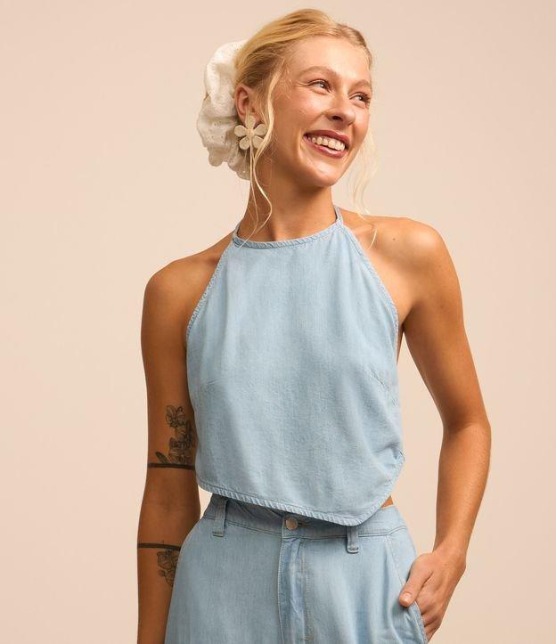 Top Frente Única em Jeans com Detalhe de Ponteira de Concha - 1