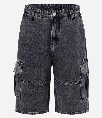 Bermuda Skater em Jeans com Bolsos Cargo