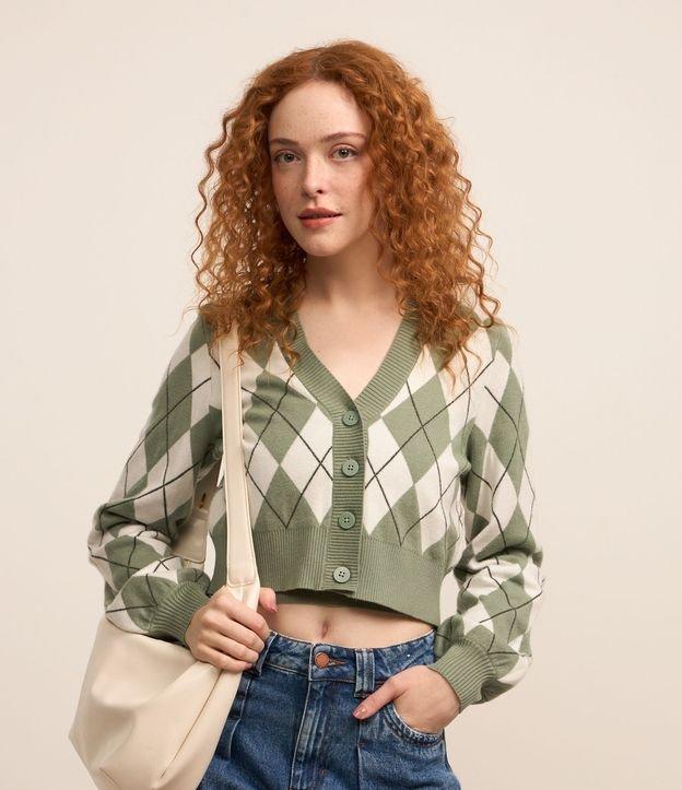 Cardigan Cropped em Tricô Xadrez Argyle - 2