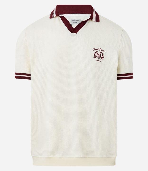 Camisa Polo Comfort com Detalhes Contrastantes e Estampa de Brasão - 2