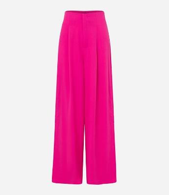 Calça Pantalona em Crepe com Pregas Frontais