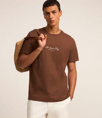 Camiseta Comfort em Algodão com Estampa Club Resort