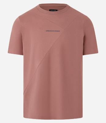 Camiseta em Algodão com Estampa Lettering Recortes e Textura