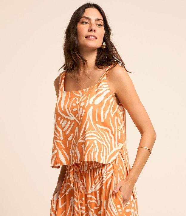 Blusa Sem Manga Viscolinho com Decote Quadrado e Botões - 1