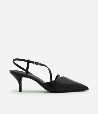 Sapato Scarpin em PU com Salto e Tiras