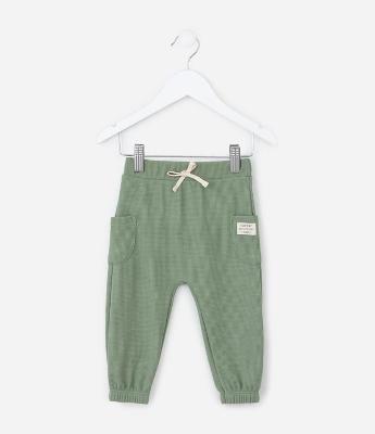 Calça Infantil com Textura Waffle e Bolsos - Tam 0 a 18 meses