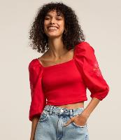Blusa Cropped em Ribana com Flor Bordada na Manga Bufante - 2