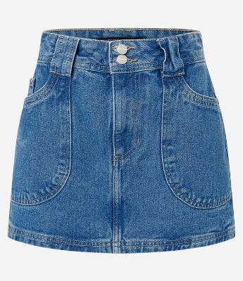 Saia Curta em Jeans com Botões Duplo no Cós e Bolso Carpinteiro