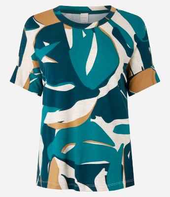 Blusa Manga Curta em Viscose Estampa Folhagem